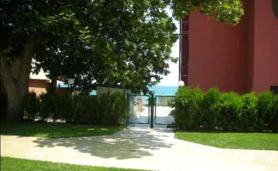 רבדה Oazis Cozy Beach Apartment מראה חיצוני תמונה